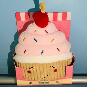 Snug Buds cupcake  Ⓜ️